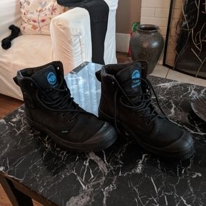 Palladium waterproof boots